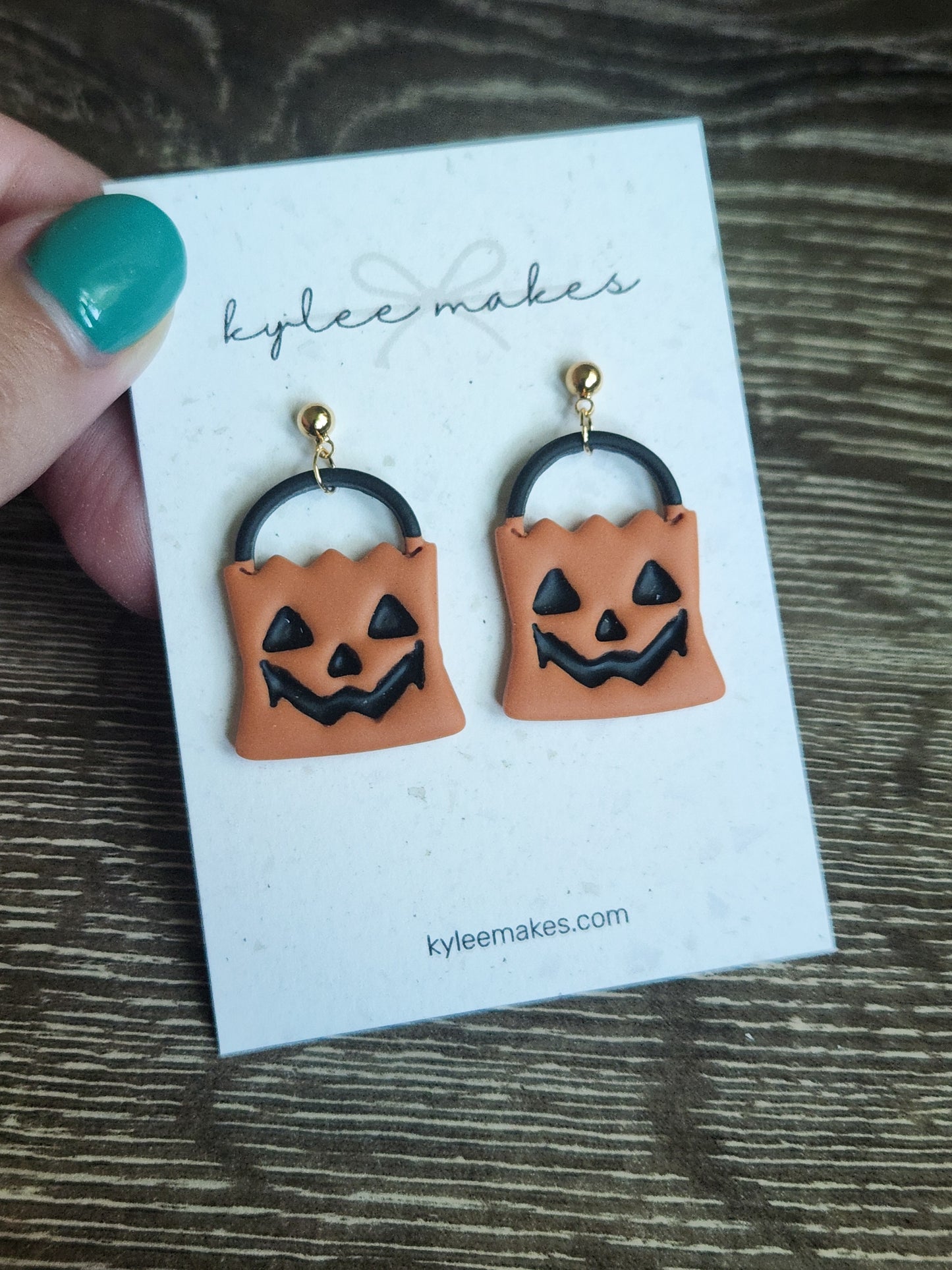 Jack-o-lantern trick or treat dangle earrings